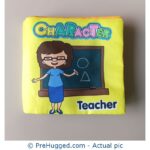 CHARACTER Crinkle Cloth Book