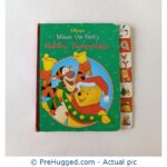 Winnie the Pooh's Holiday Hummables
