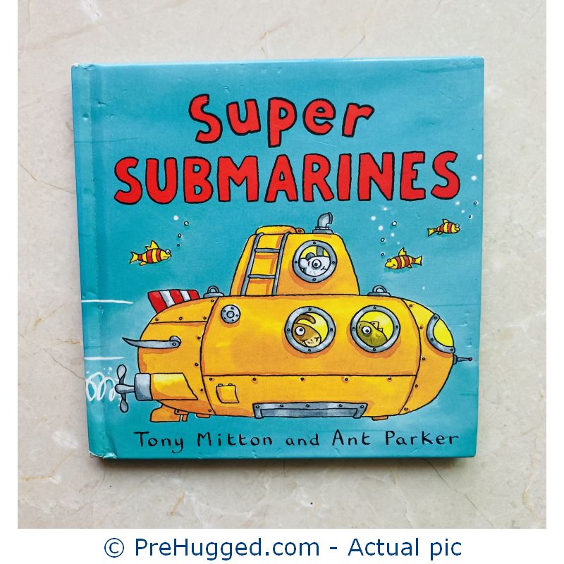 Super Submarines (Amazing Machines) – Hardcover